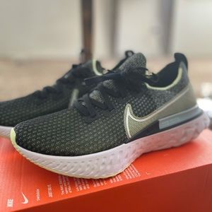 Women’s Nike React Infinity Fly Knit